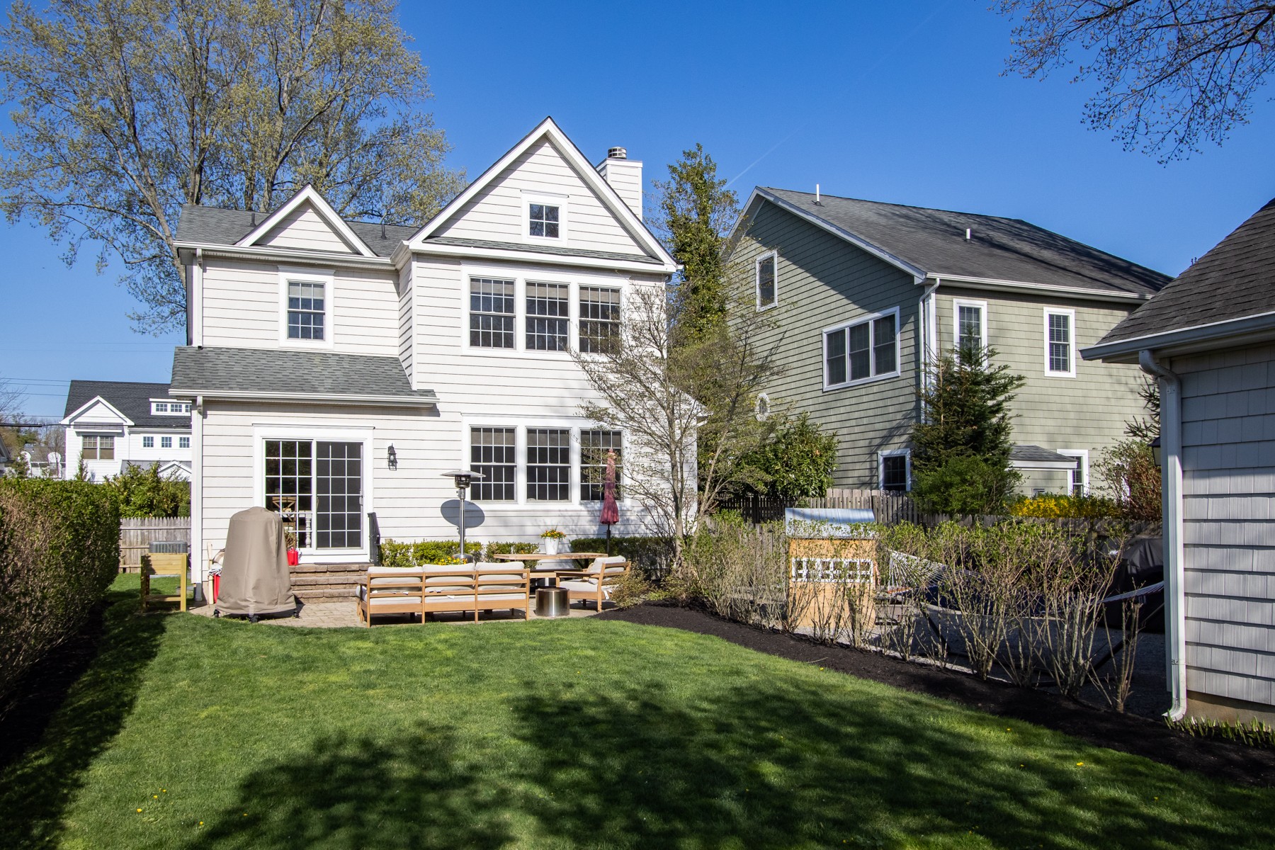  Beautifully designed home offers the perfect blend of comfort, style, - 物件實景