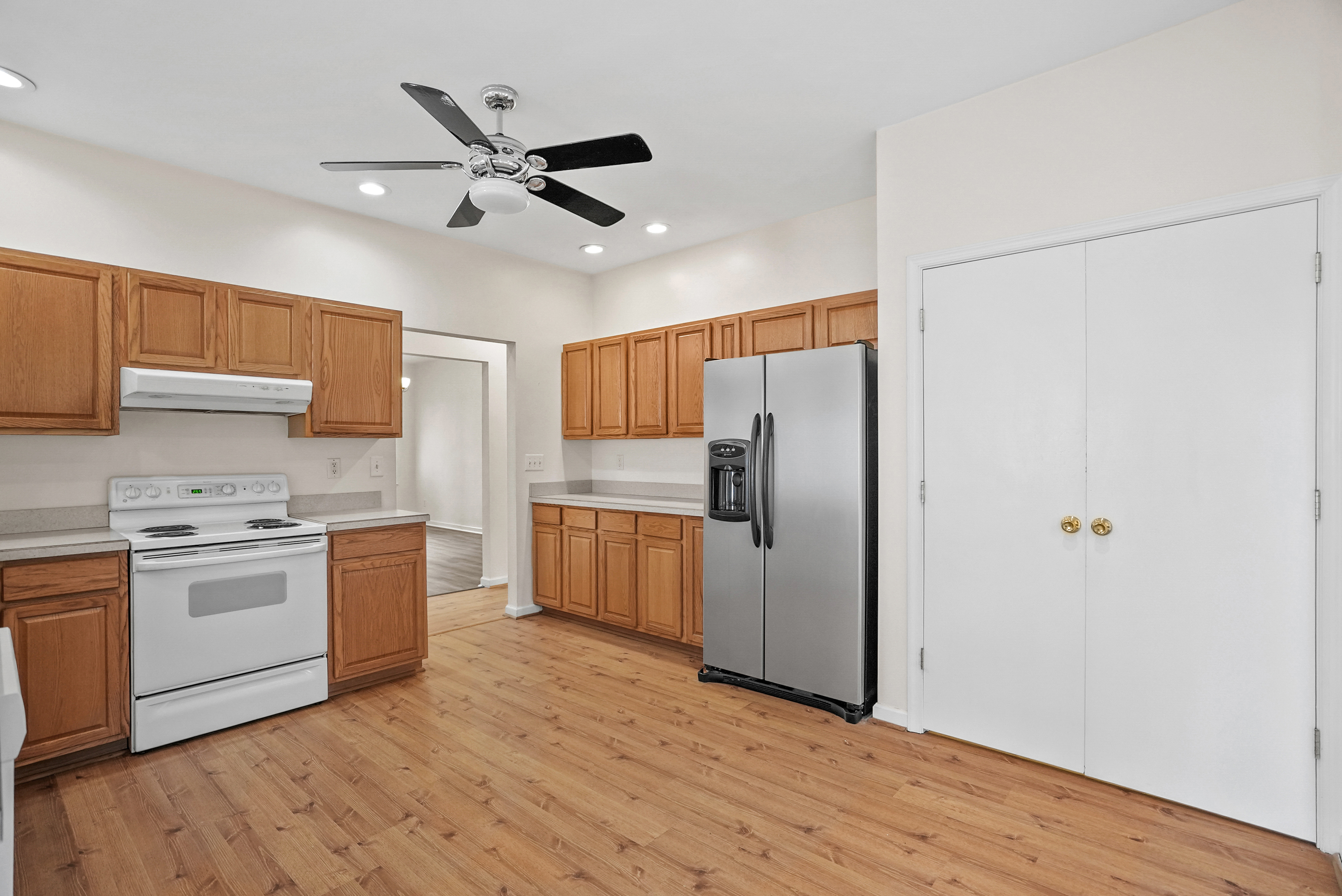  2112 Pretty Lake Avenue, Norfolk, VA, 23518 - 物件實景