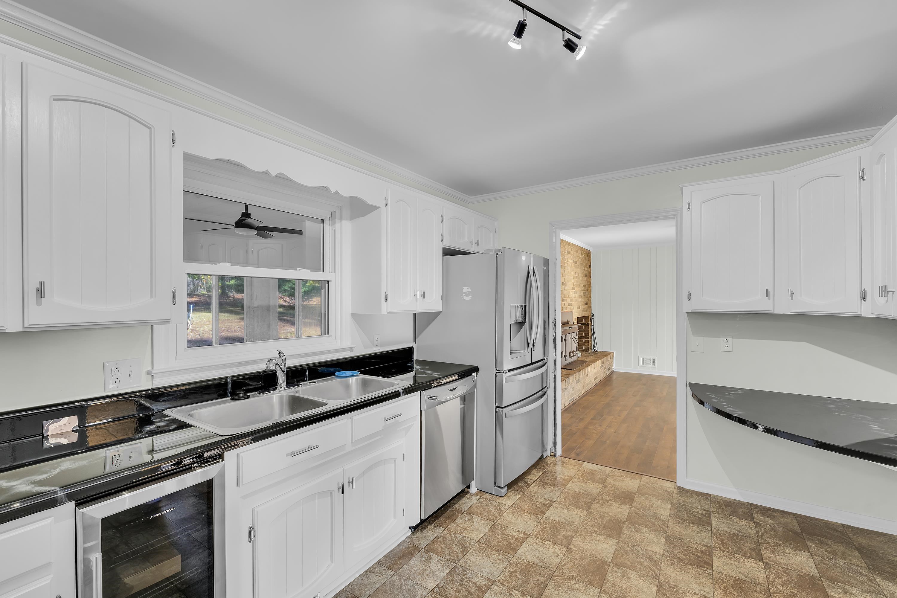 Woodruff, South Carolina, 29388, United States, 3 Bedrooms Bedrooms, ,2 BathroomsBathrooms,Residential,For Sale,1985035