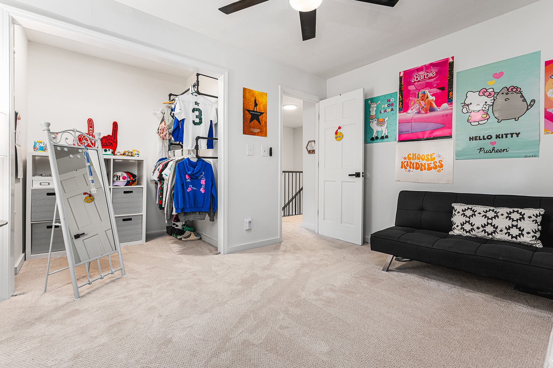  Beautifully Renovated Roswell Home Blends Contemporary Style with Classic Charm - 物件實景