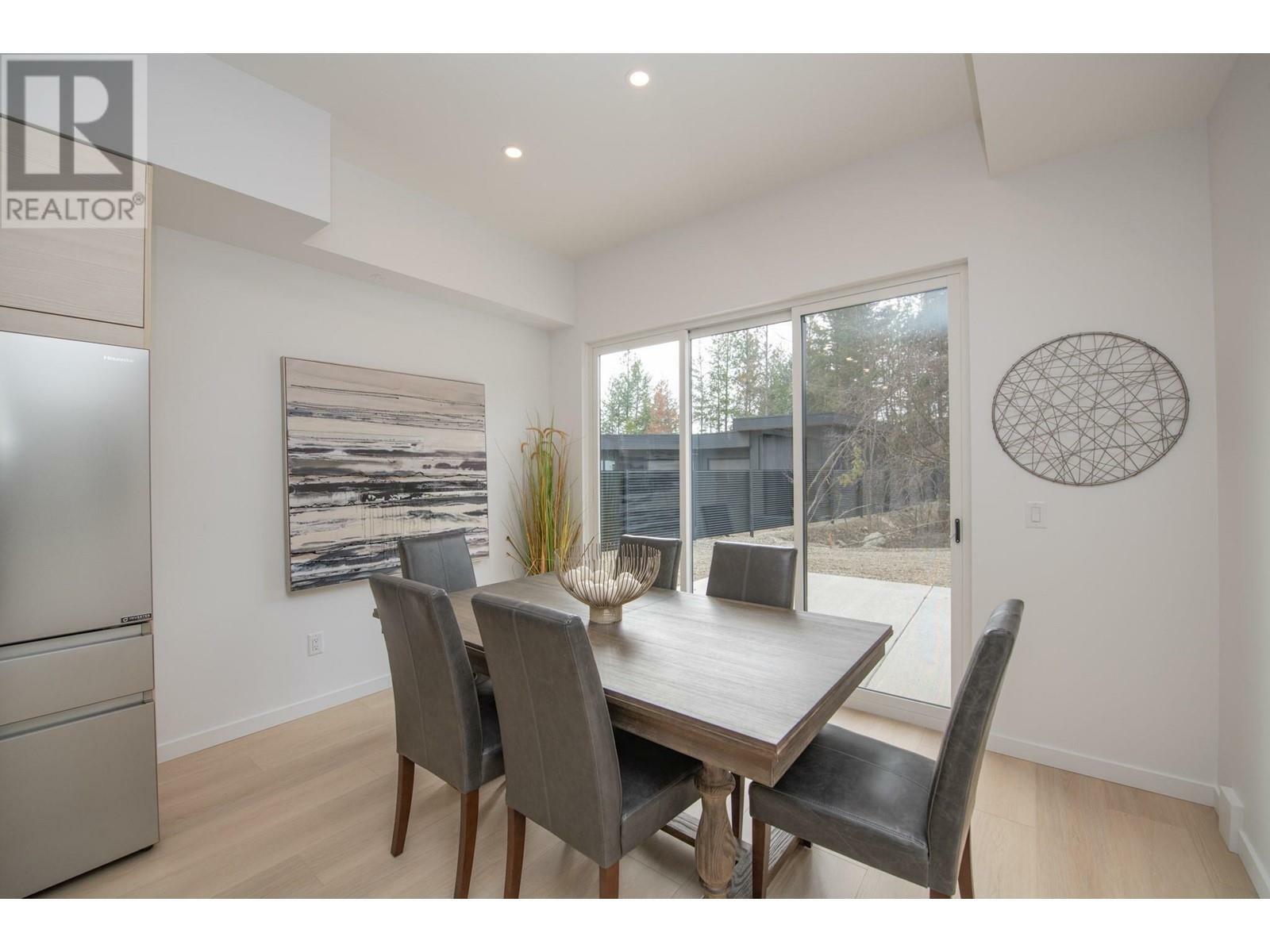 VERNON, British Columbia, V1H 1E2, CA, 3 Bedrooms Bedrooms, ,2 BathroomsBathrooms,Residential,For Sale,1837299