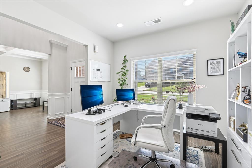 Mcdonough, Georgia, 30252, United States, 5 Bedrooms Bedrooms, ,3 BathroomsBathrooms,Residential,For Sale,1983441