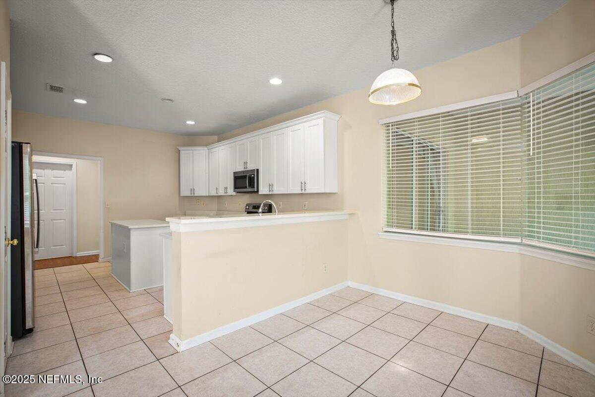 Jacksonville, Florida, 32256, United States, 5 Bedrooms Bedrooms, ,3 BathroomsBathrooms,Residential,For Sale,1975444