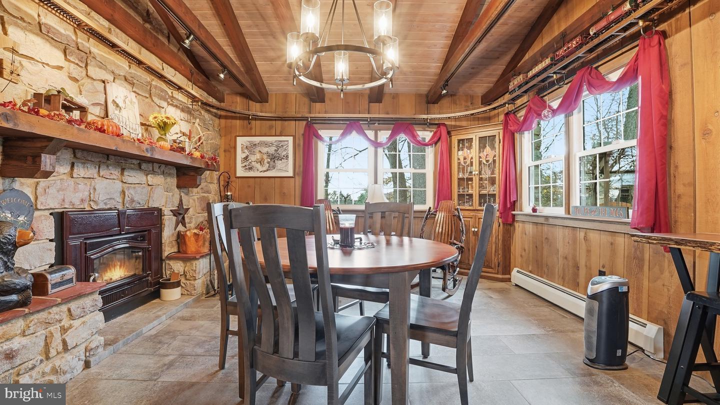 Allentown, Pennsylvania, 18103, United States, 3 Bedrooms Bedrooms, ,2 BathroomsBathrooms,Residential,For Sale,1993254