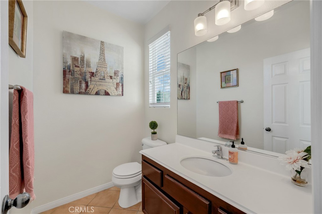 Highland, California, 92346, United States, 5 Bedrooms Bedrooms, ,4 BathroomsBathrooms,Residential,For Sale,1975200