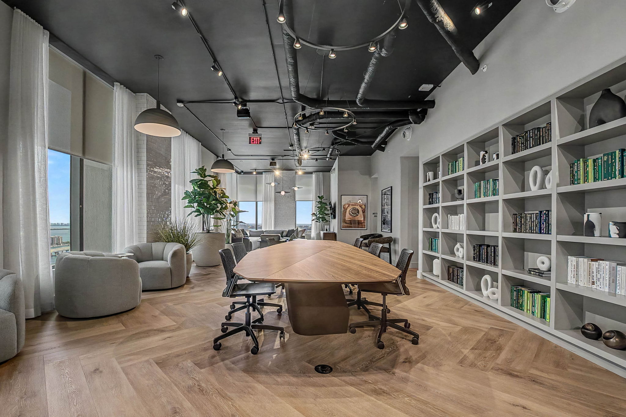  121 NE 25th St, Miami, FL, 33132 - 物件實景