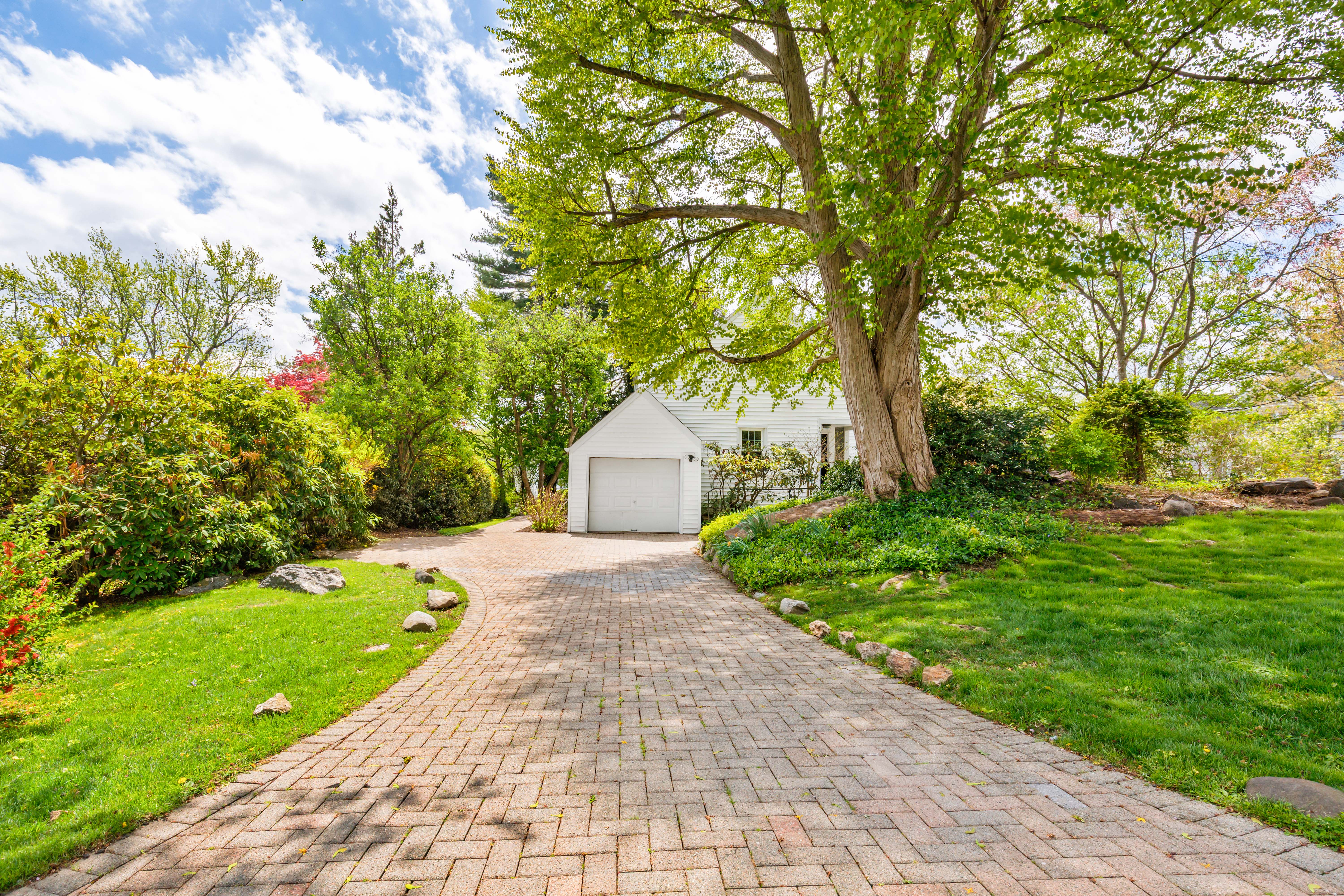  Delightful, Move-In Ready Colonial - 物件實景