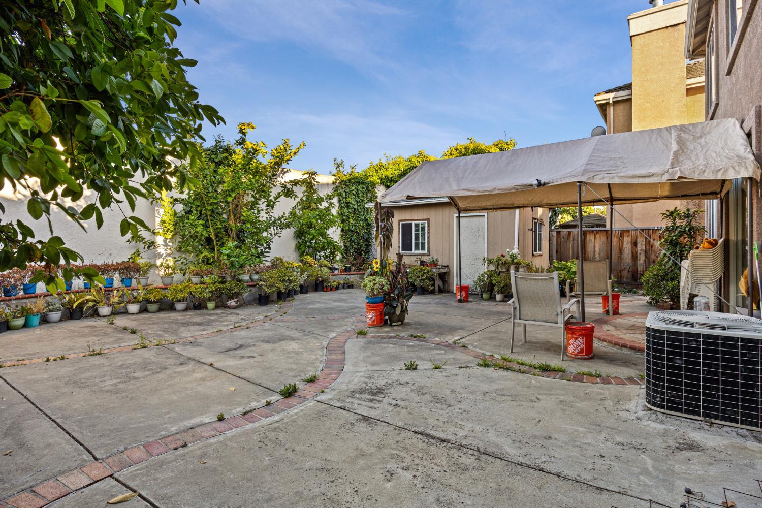 San Jose, California, 95132, United States, 5 Bedrooms Bedrooms, ,3 BathroomsBathrooms,Residential,For Sale,2048676
