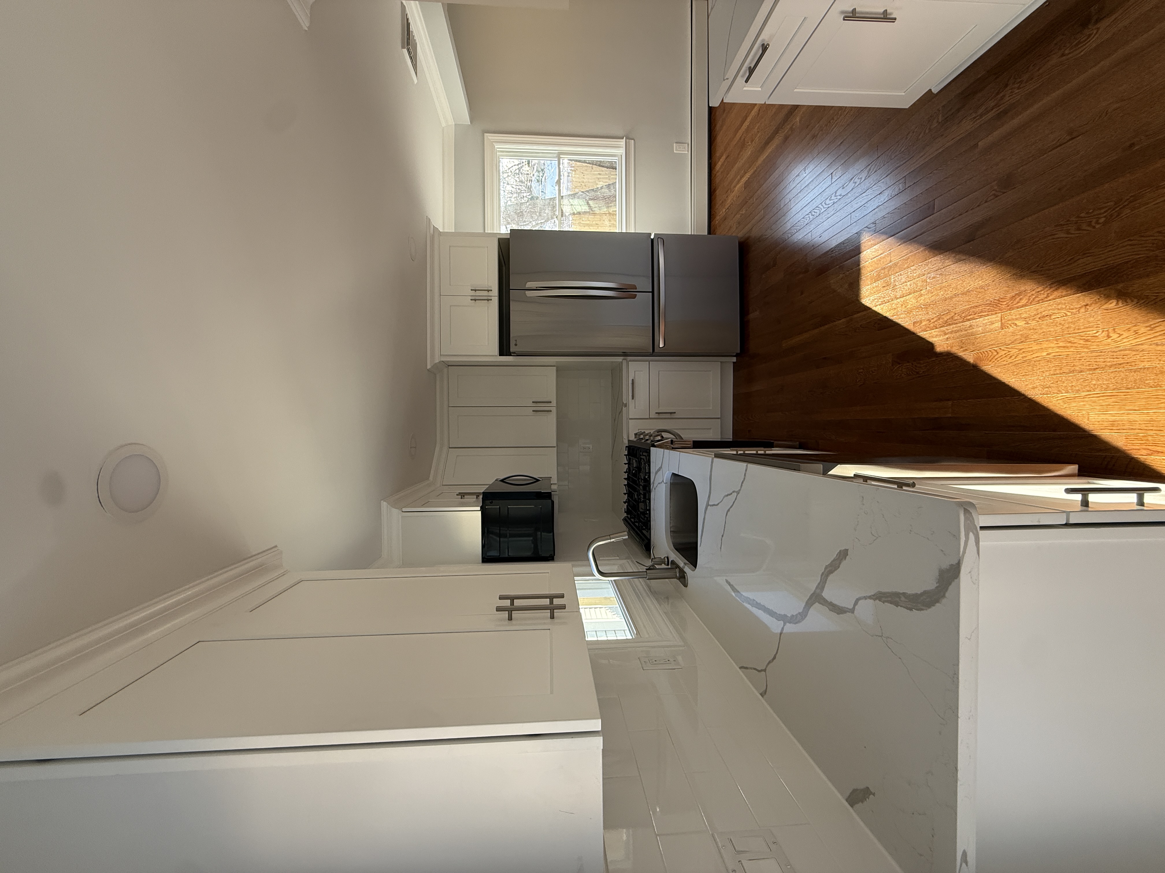 West Islip, New York, 11795, United States, 2 Bedrooms Bedrooms, ,Residential,For Sale,2007437