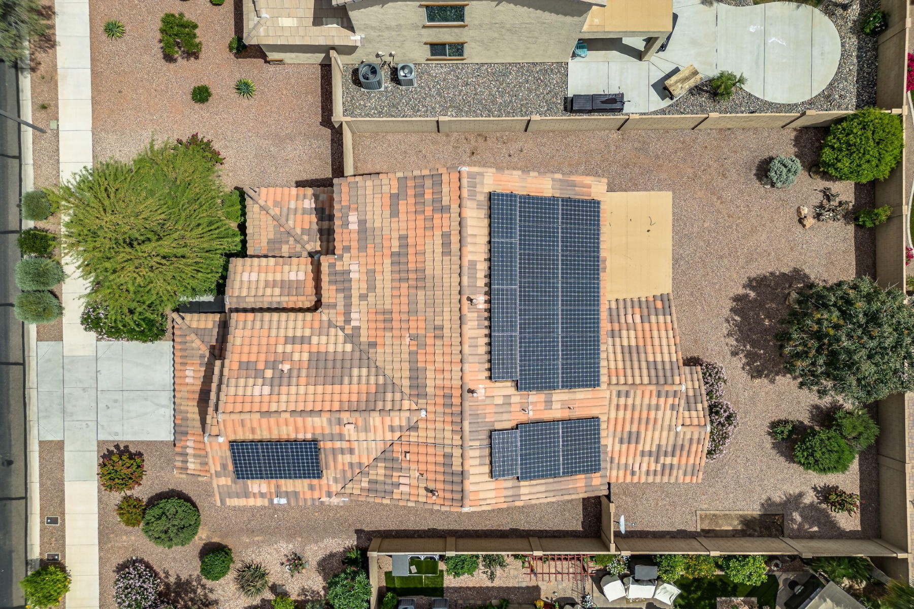  17543 W Buckhorn Trail  Surprise, AZ - 物件實景