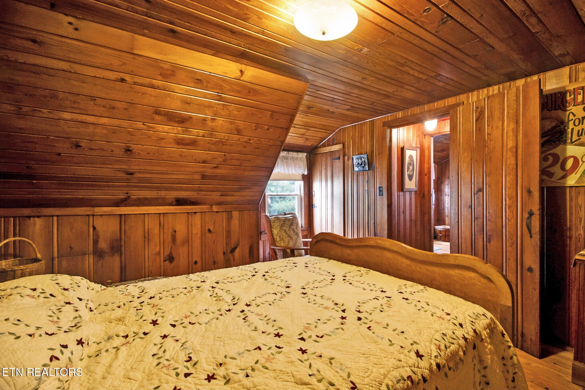 Crossville, Tennessee, 38555, United States, 4 Bedrooms Bedrooms, ,3 BathroomsBathrooms,Residential,For Sale,1996512