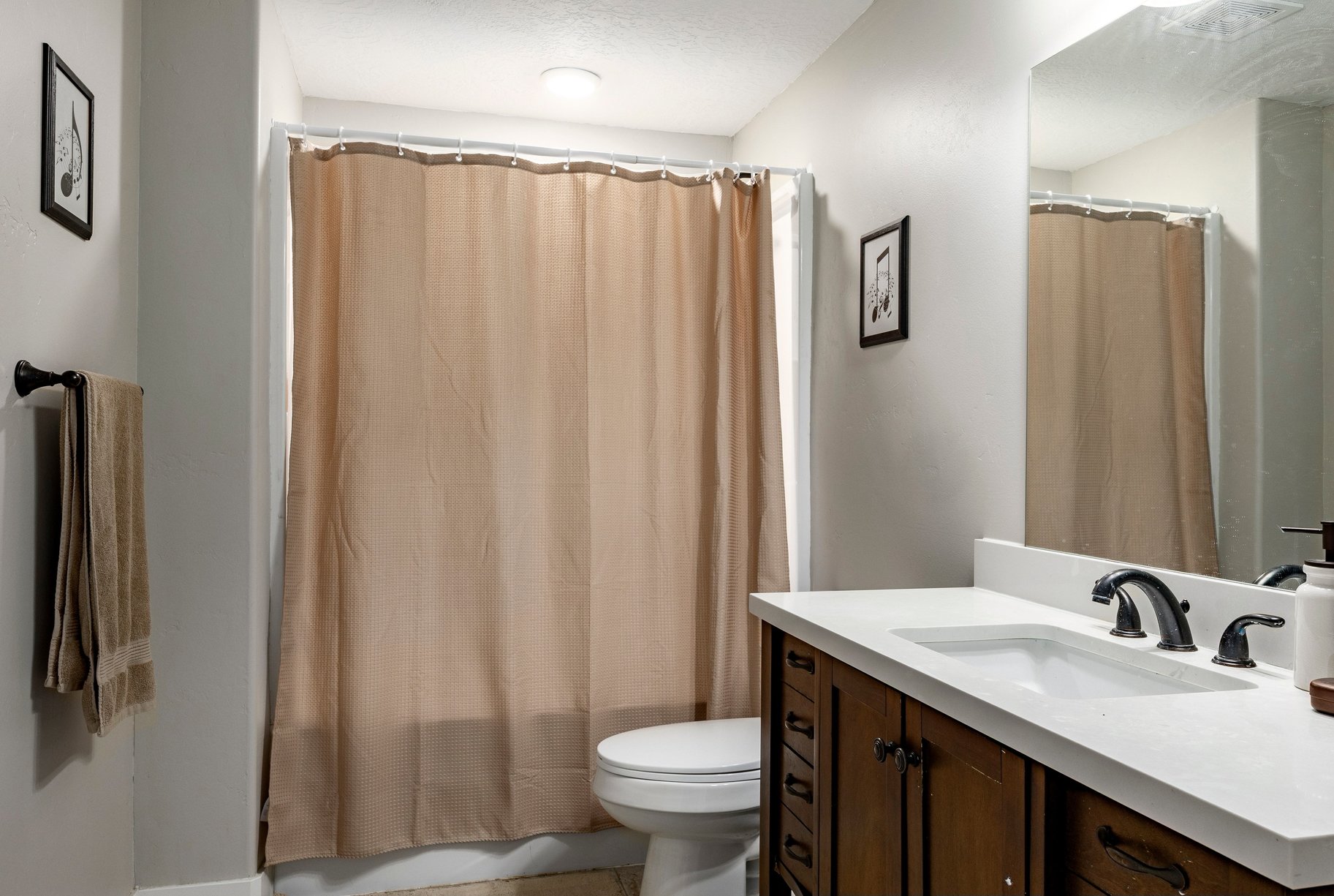  Corner Lot Living With Timpanogos Views Near Wheeler Park - 物件實景