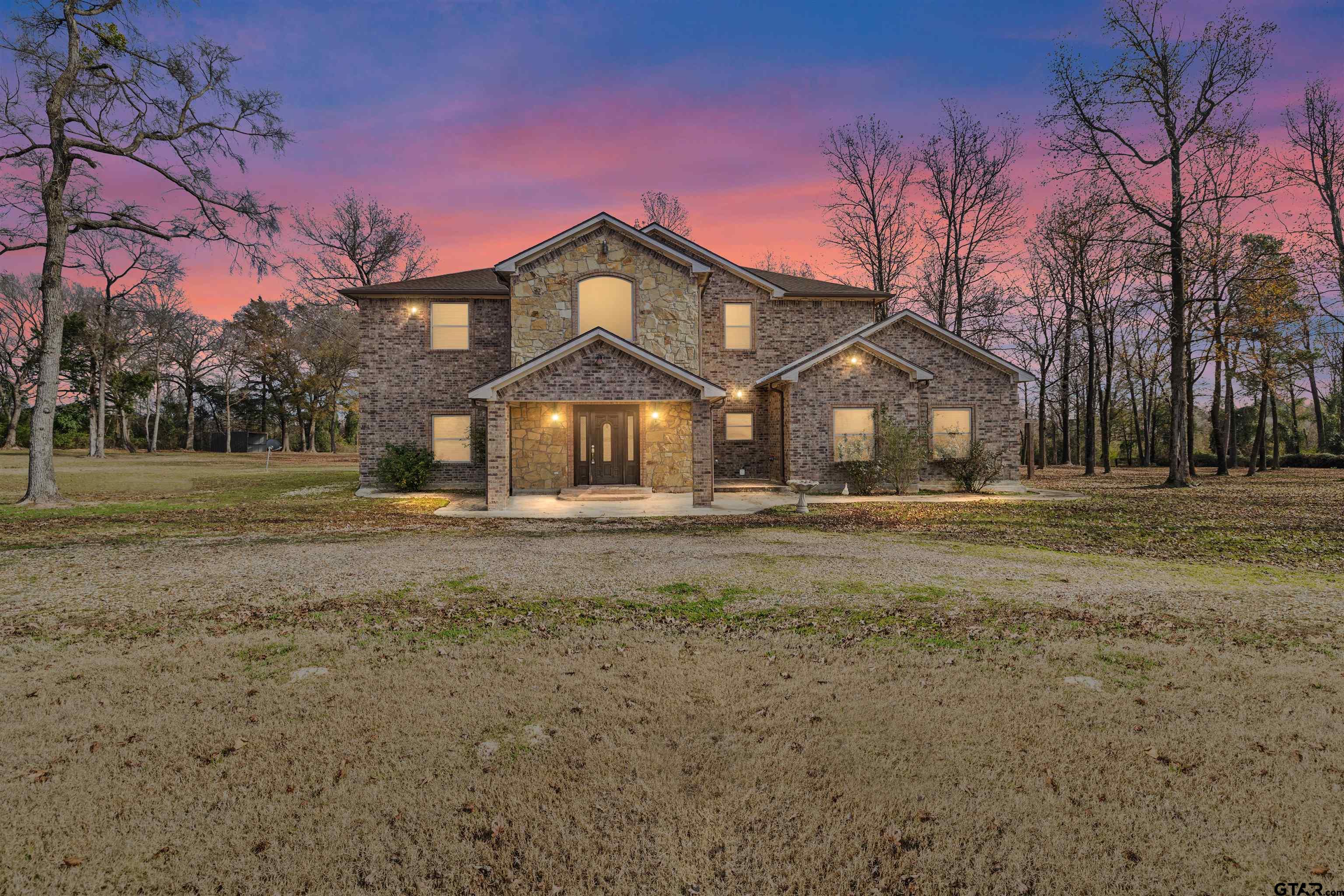 Pittsburg, Texas, 75686, United States, 5 Bedrooms Bedrooms, ,5 BathroomsBathrooms,Residential,For Sale,2005236
