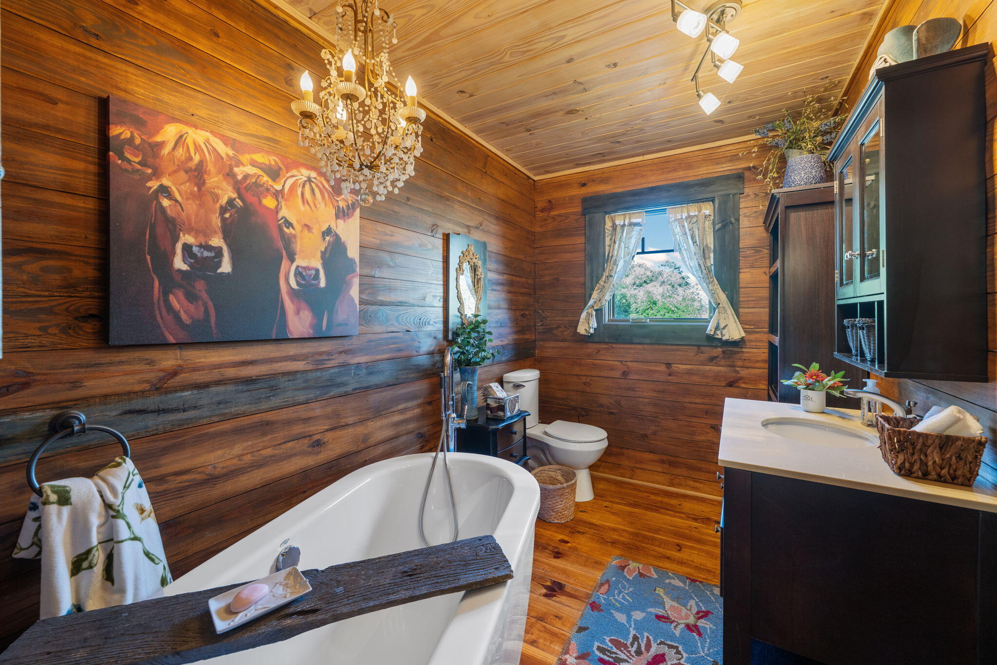 Harrison, Tennessee, 37341, United States, 4 Bedrooms Bedrooms, ,4 BathroomsBathrooms,Residential,For Sale,1951177