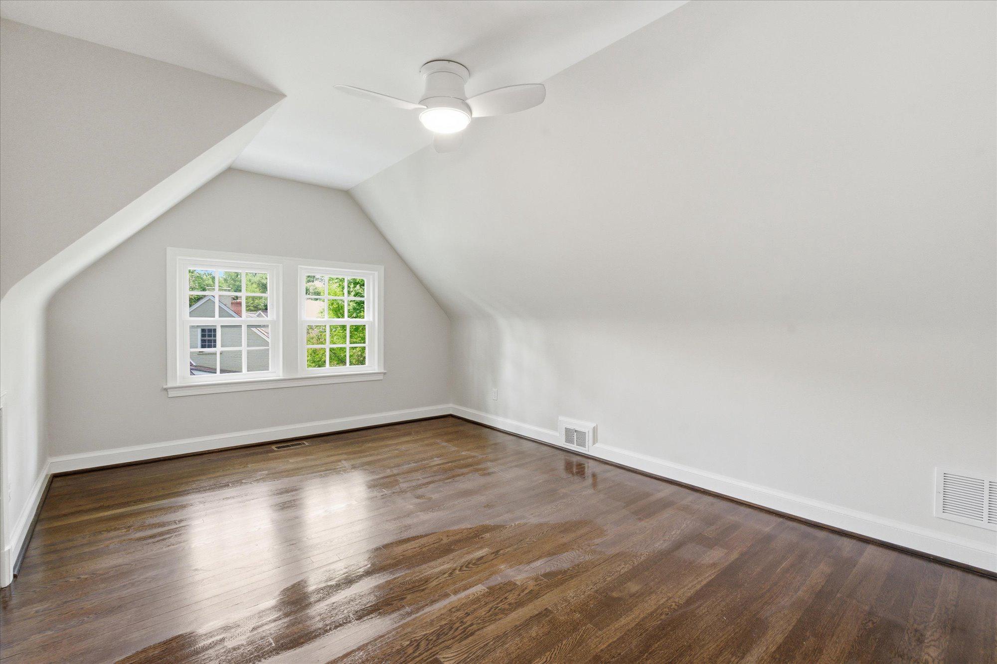  7825 Oldchester Road, Bethesda, MD, 20817 - 物件實景