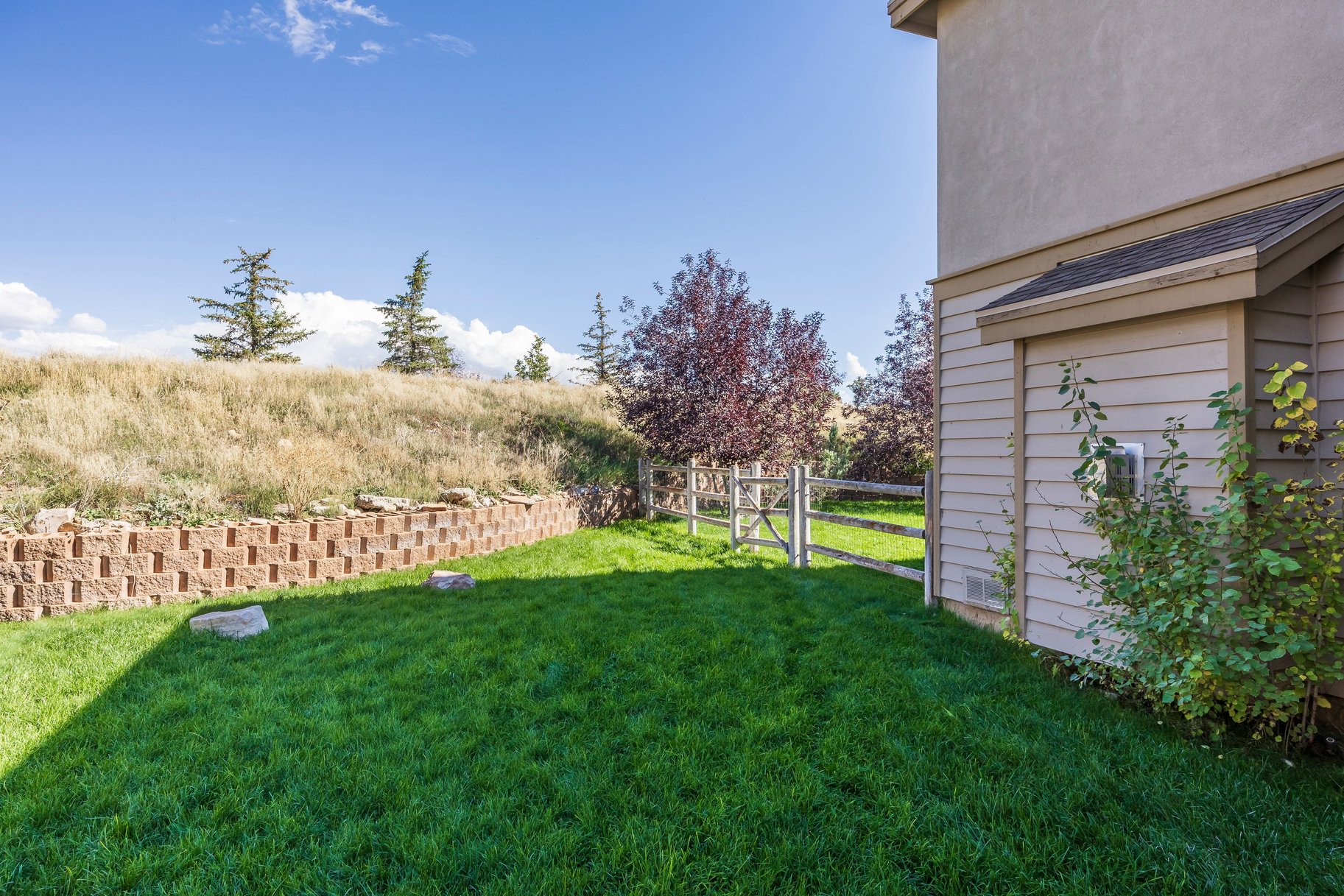  Updated Cul-de-sac Living Steps From Round Valley Trails - 物件實景