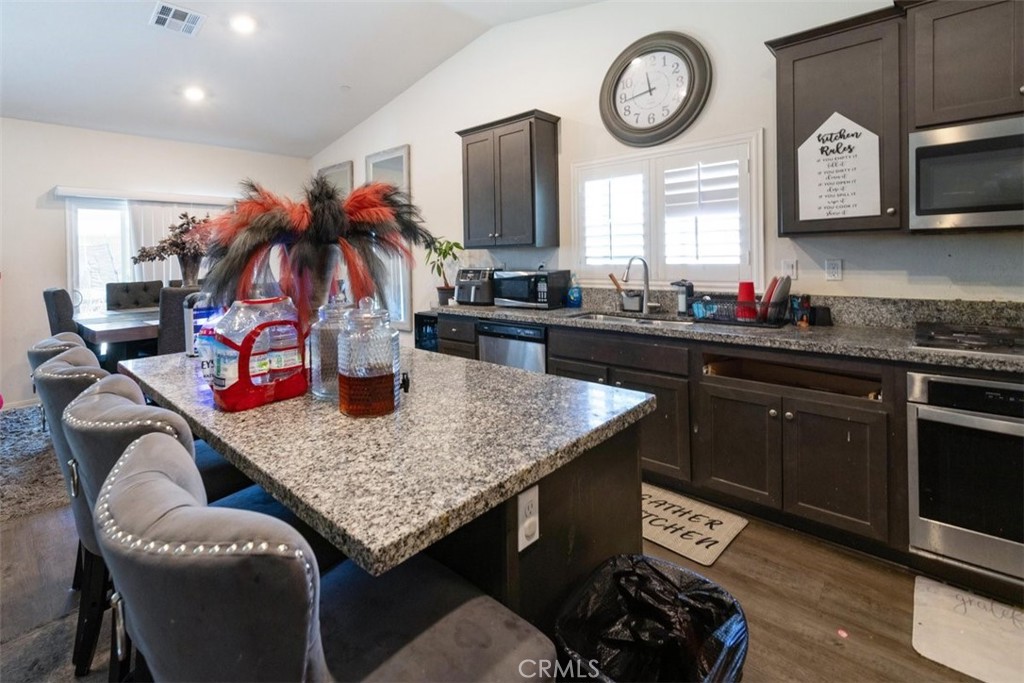 Menifee, California, 92585, United States, 5 Bedrooms Bedrooms, ,3 BathroomsBathrooms,Residential,For Sale,2048635