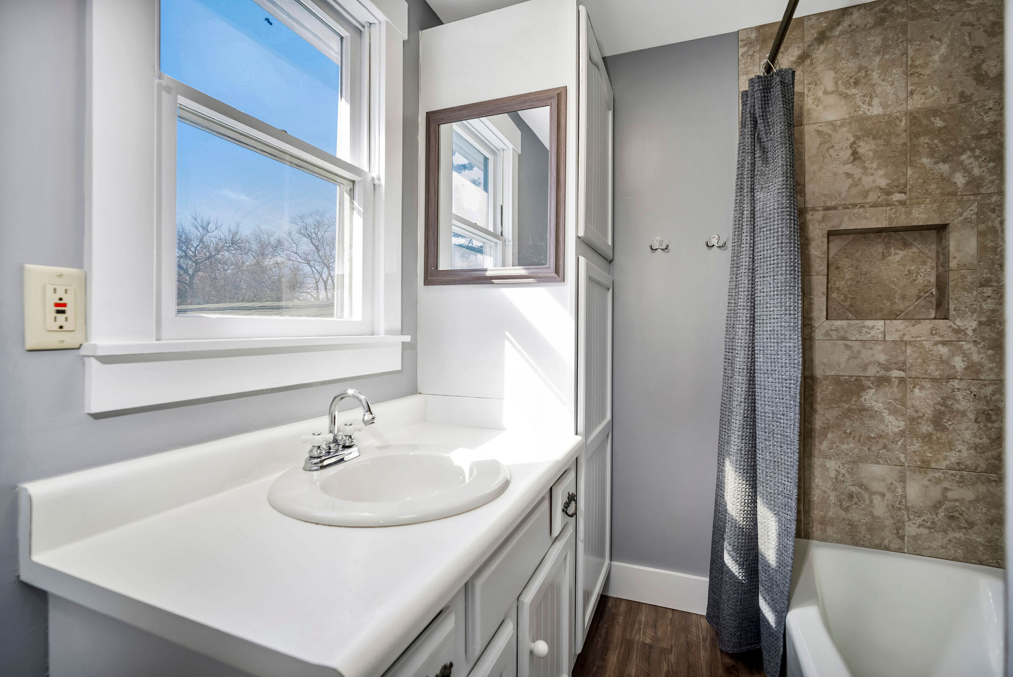 Oxford, Ohio, 45056, United States, 5 Bedrooms Bedrooms, ,4 BathroomsBathrooms,Residential,For Sale,1981733