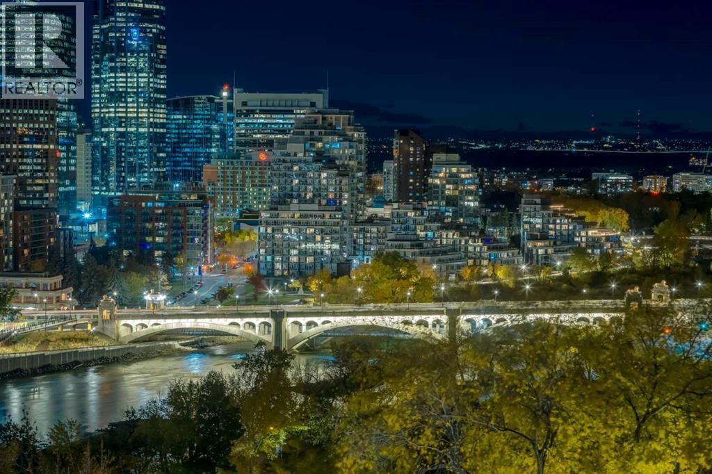 CALGARY, Alberta, T2E 7A8, CA, 2 Bedrooms Bedrooms, ,2 BathroomsBathrooms,Residential,For Sale,1947963