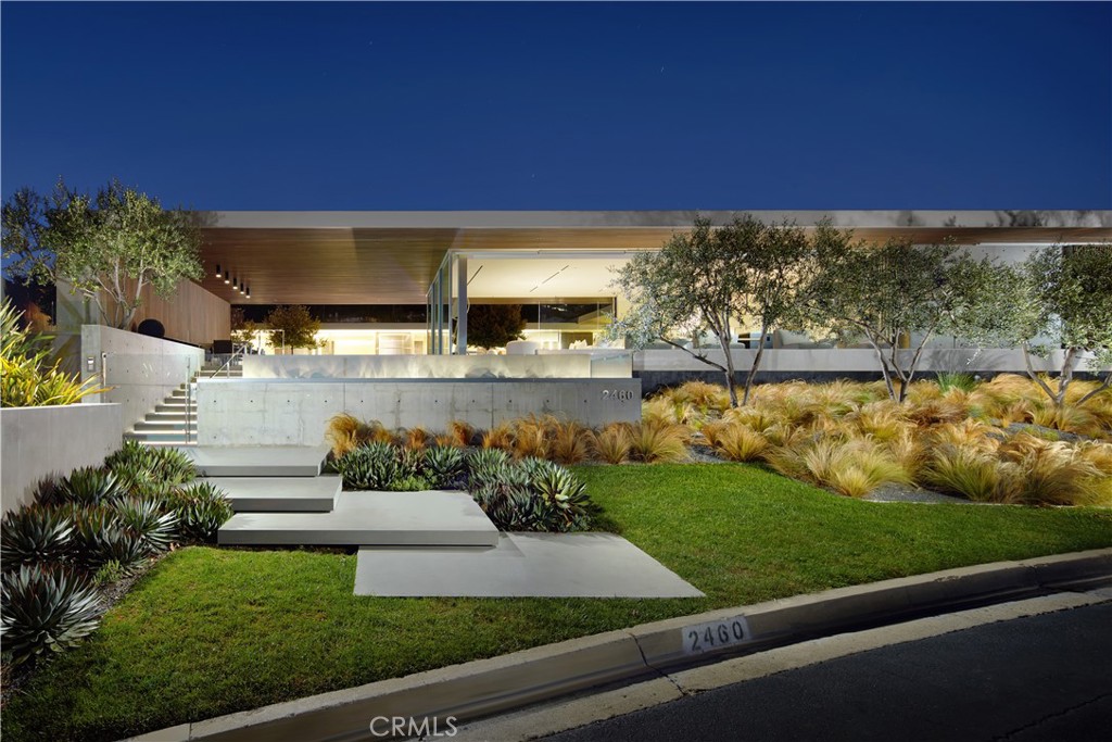 Laguna Beach, California, 92651, United States, 4 Bedrooms Bedrooms, ,6 BathroomsBathrooms,Residential,For Sale,1988252