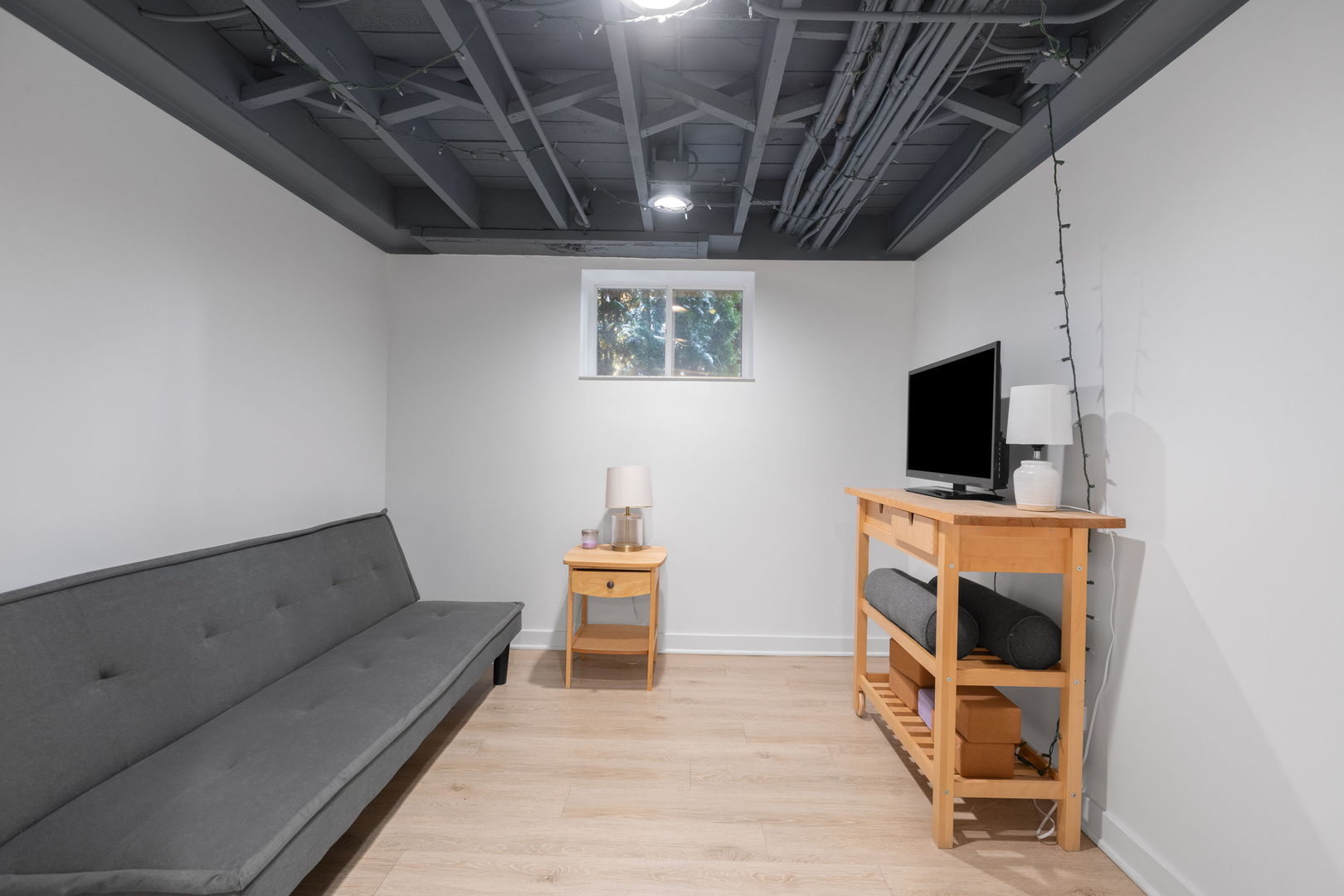 Lake Forest, Illinois, 60045, United States, 3 Bedrooms Bedrooms, ,2 BathroomsBathrooms,Residential,For Sale,1992856