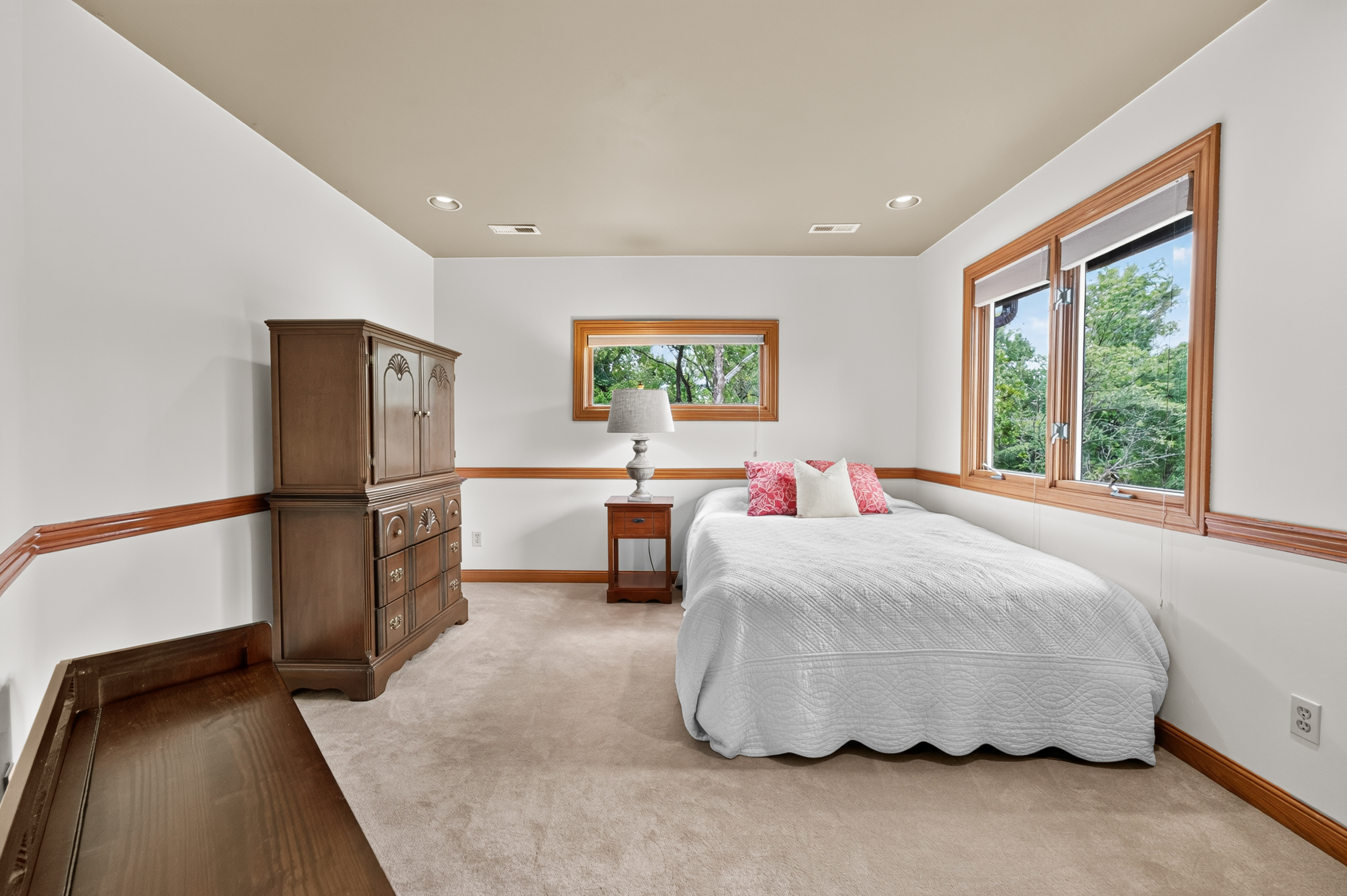  Light-Filled Contemporary on 2.35 Acres in Ladue - 物件實景