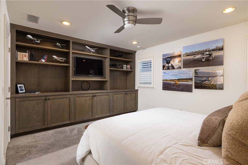 Newport Beach, California, 92660, United States, 3 Bedrooms Bedrooms, ,3 BathroomsBathrooms,Residential,For Sale,1867238