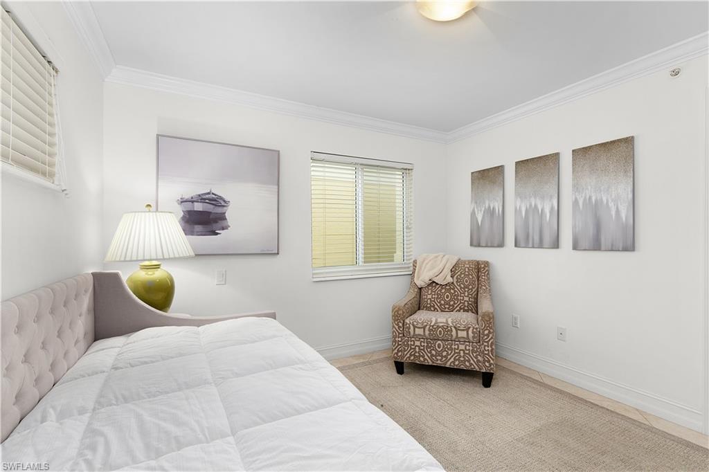 Naples, Florida, 34102, United States, 2 Bedrooms Bedrooms, ,2 BathroomsBathrooms,Residential,For Sale,1987994