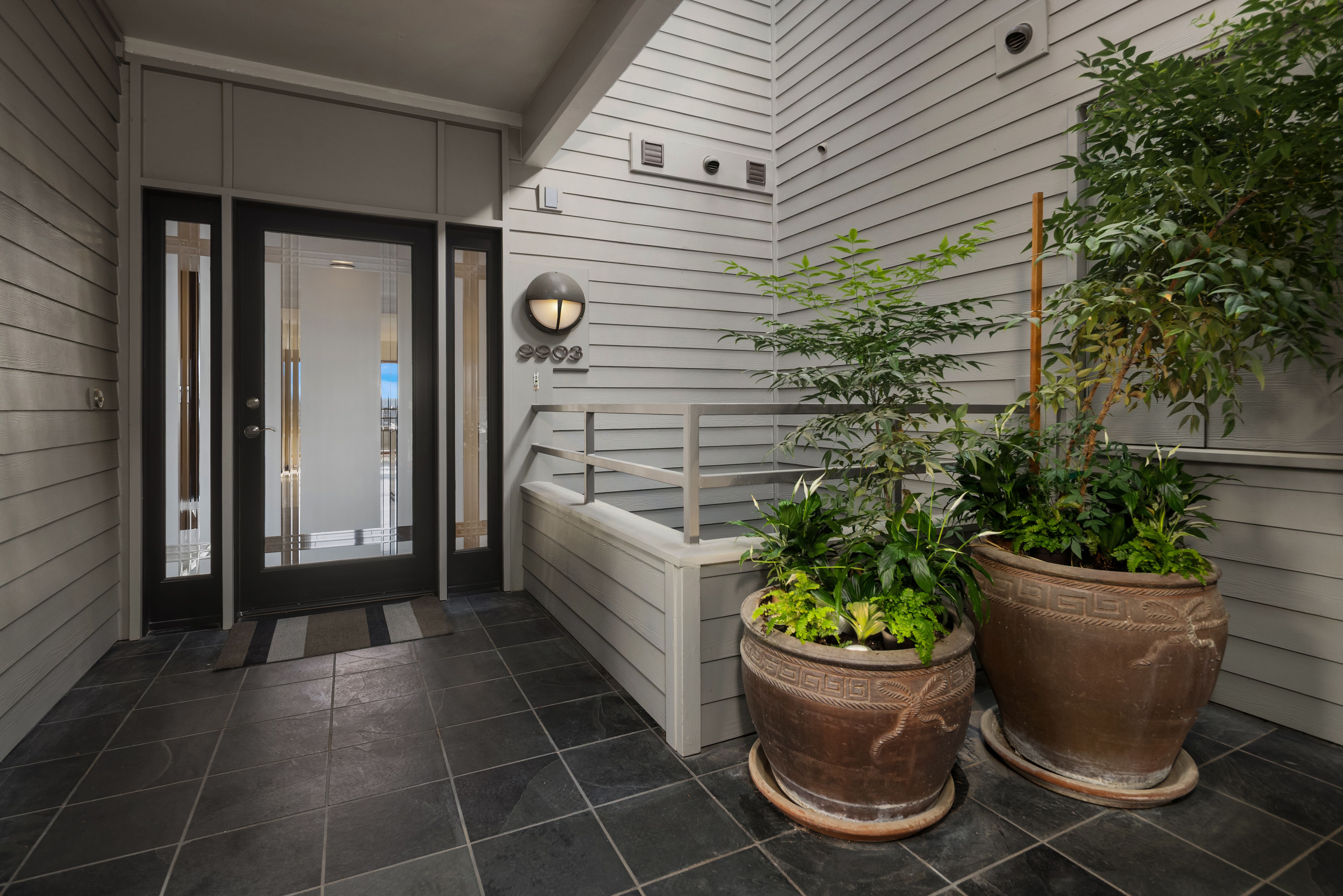  9903 Lake Washington Blvd NE #201, Bellevue, WA 98004 - 物件實景