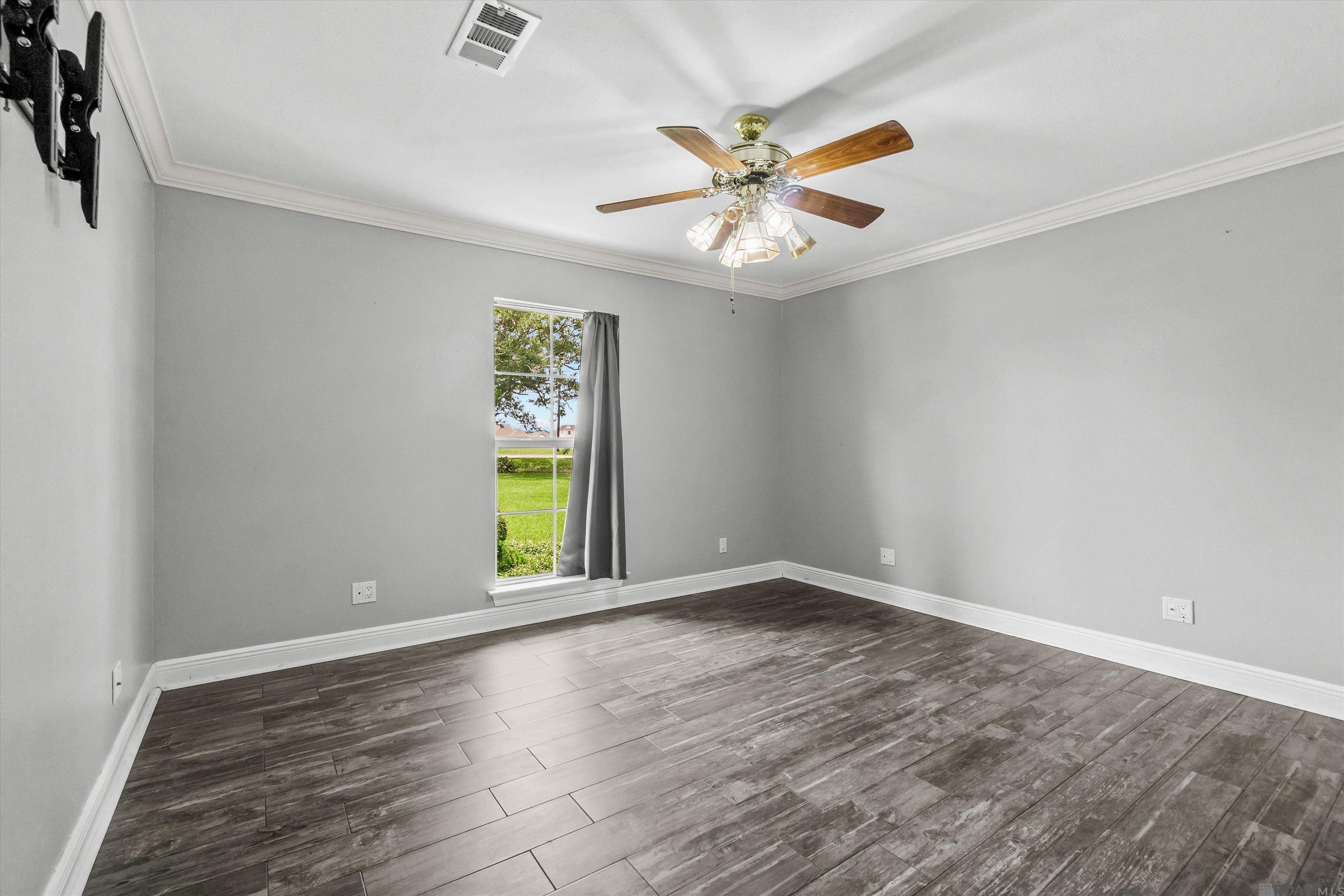 Gonzales, Louisiana, 70737, United States, 4 Bedrooms Bedrooms, ,3 BathroomsBathrooms,Residential,For Sale,1920960