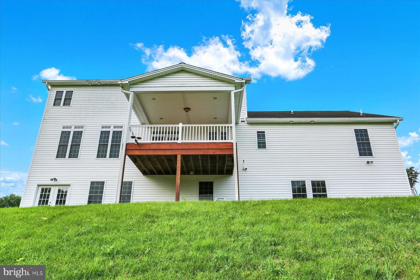 Mechanicsburg, Pennsylvania, 17050, United States, 5 Bedrooms Bedrooms, ,5 BathroomsBathrooms,Residential,For Sale,1910880