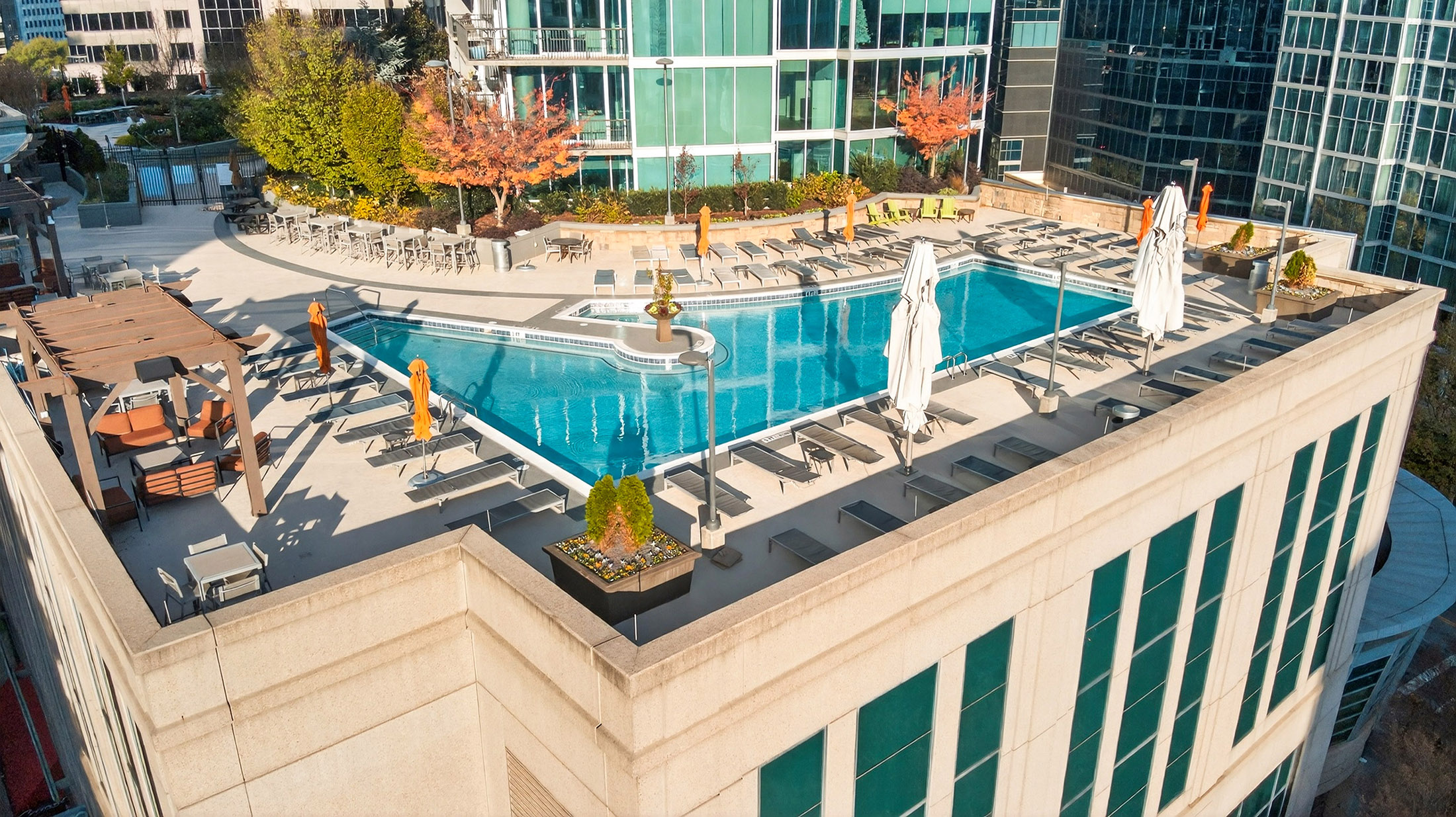  Iconic Intown Living at 1010 Midtown - 物件實景