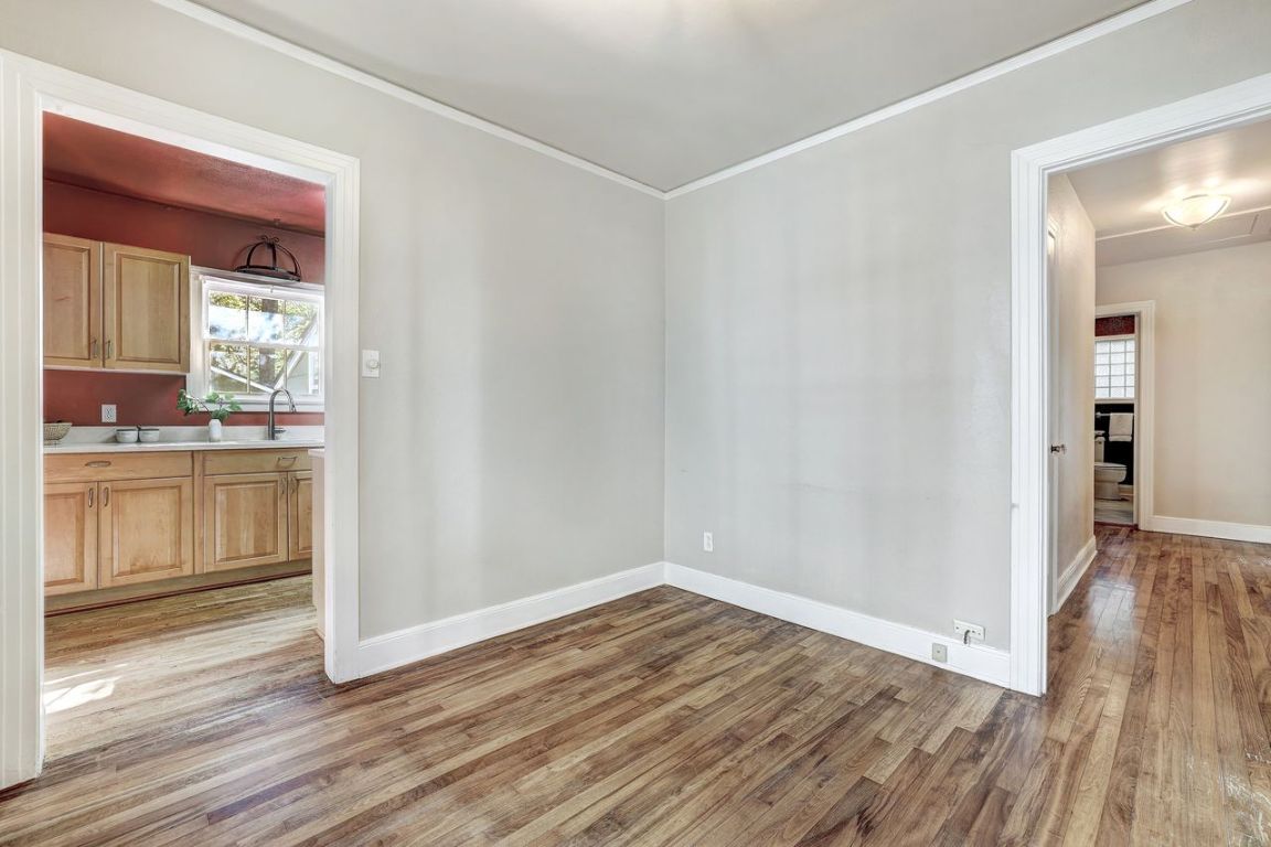 Austin, Texas, 78751, United States, 2 Bedrooms Bedrooms, ,2 BathroomsBathrooms,Residential,For Sale,1989110