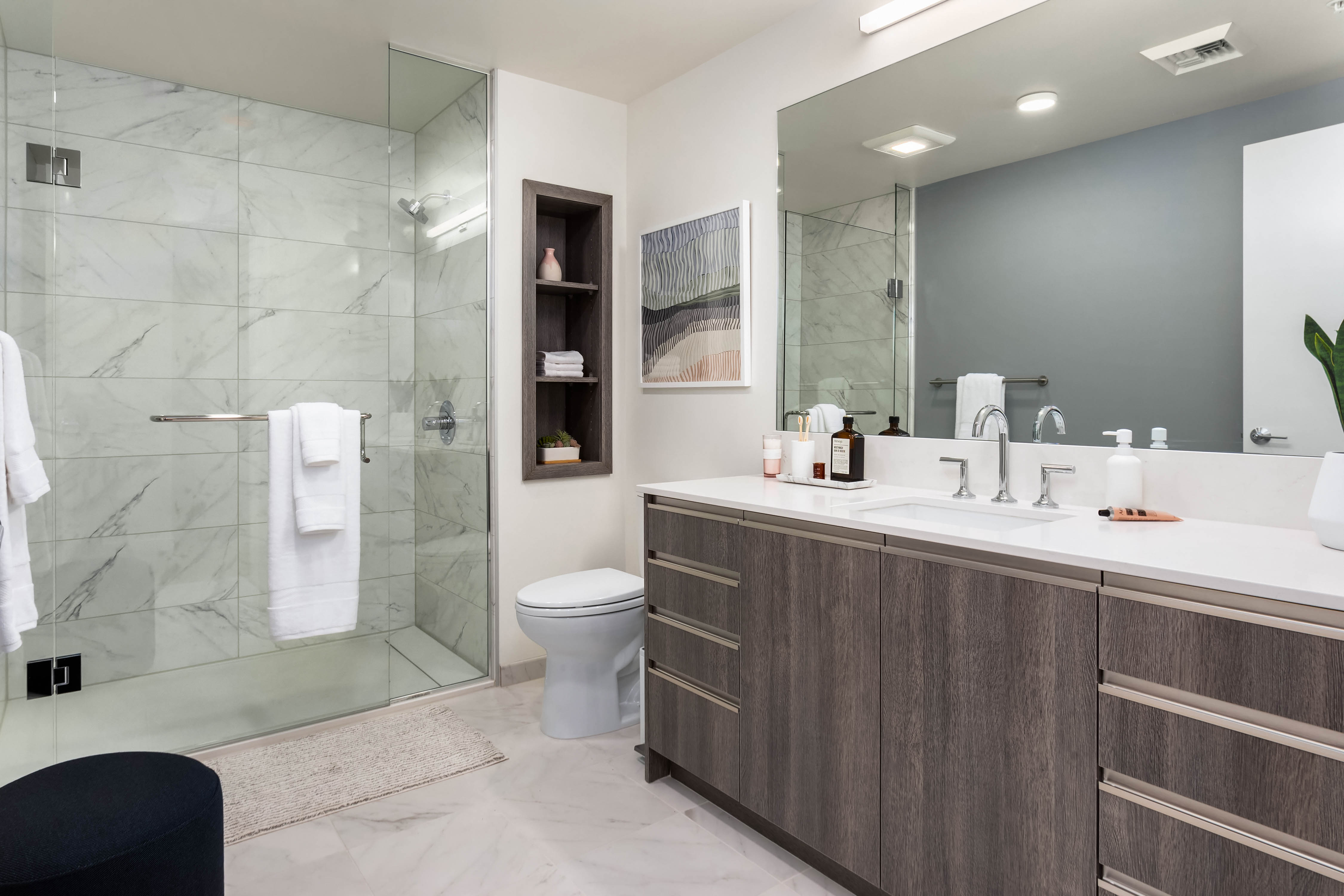  800 Columbia Street Unit #1015, Seattle, WA 98104 - 物件實景