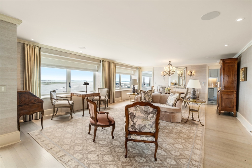 Boston, Massachusetts, 02110, United States, 3 Bedrooms Bedrooms, ,3 BathroomsBathrooms,Residential,For Sale,1850032