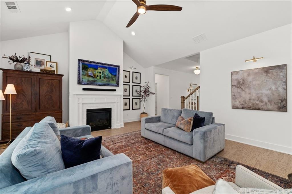 Gainesville, Georgia, 30506, United States, 5 Bedrooms Bedrooms, ,5 BathroomsBathrooms,Residential,For Sale,1846950