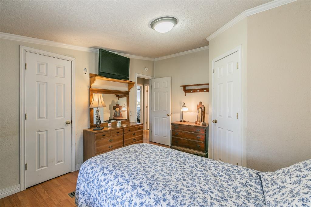 Joshua, Texas, 76058, United States, 4 Bedrooms Bedrooms, ,2 BathroomsBathrooms,Residential,For Sale,1905978