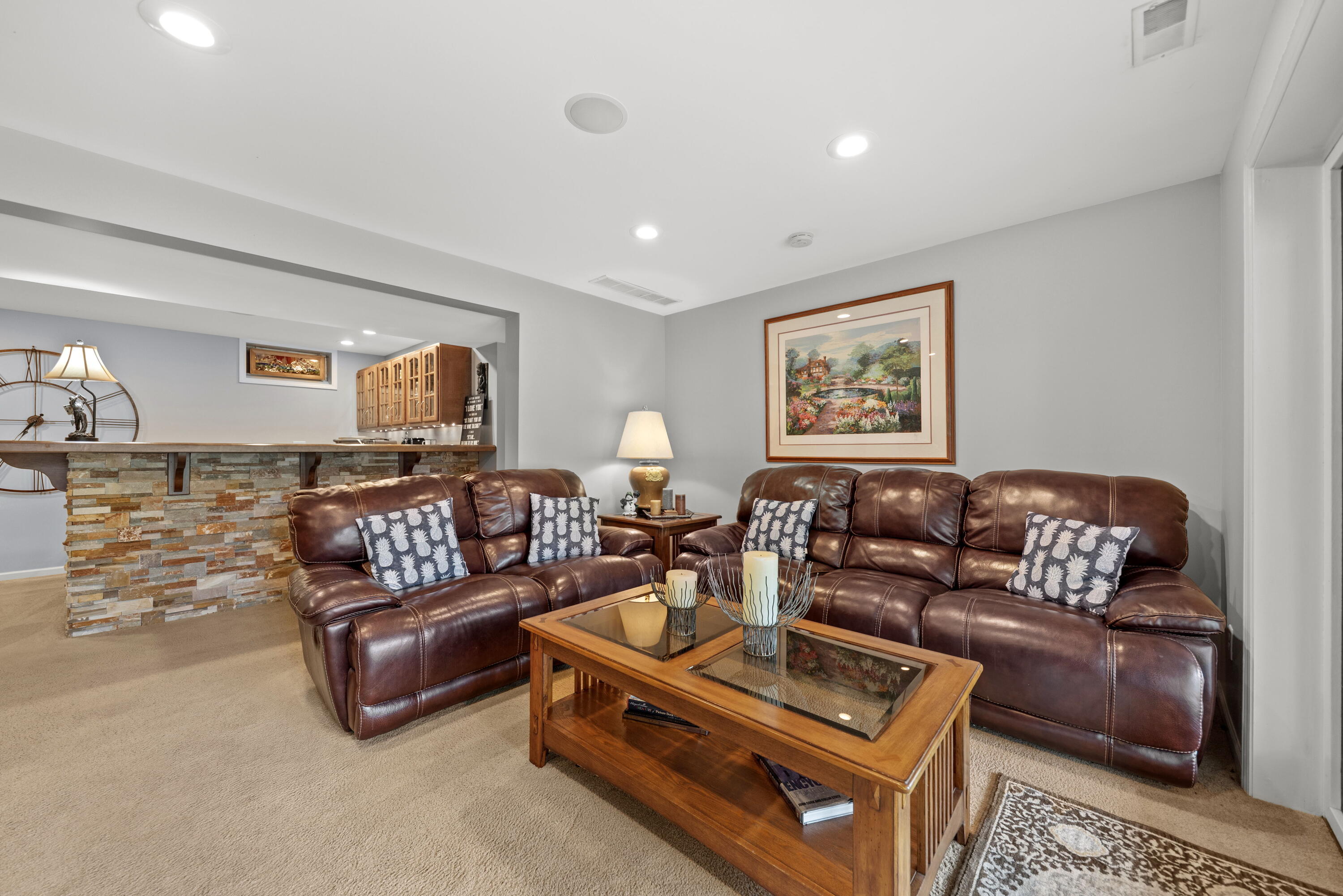 New Buffalo, Michigan, 49117, United States, 5 Bedrooms Bedrooms, ,4 BathroomsBathrooms,Residential,For Sale,1941024