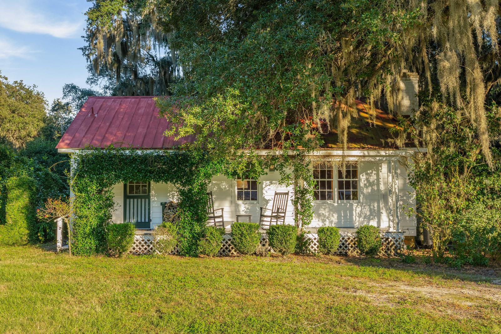 Yemassee, South Carolina, 29945, United States, 6 Bedrooms Bedrooms, ,7 BathroomsBathrooms,Residential,For Sale,1989284