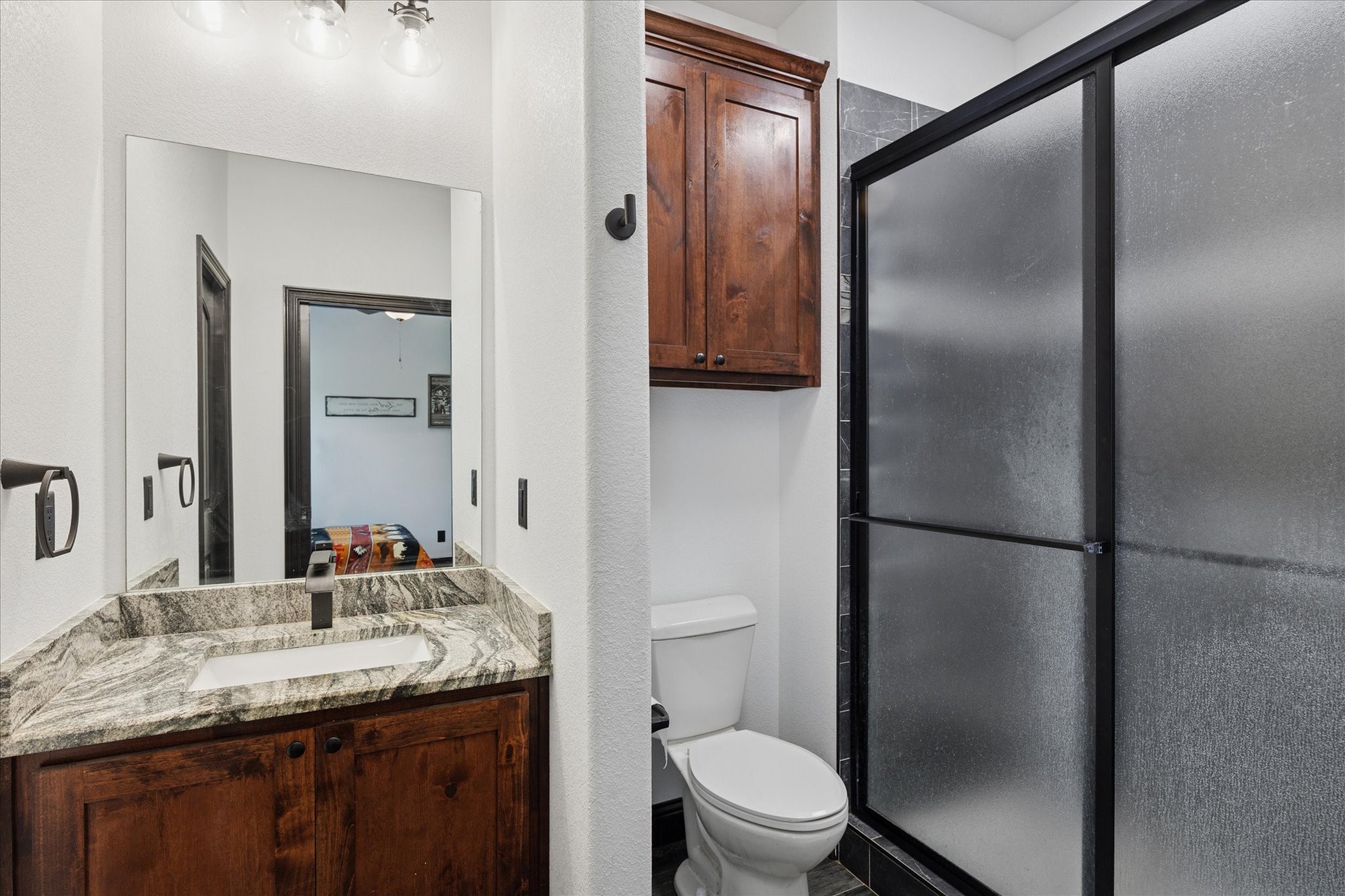 Bowie, Texas, 76230, United States, 4 Bedrooms Bedrooms, ,4 BathroomsBathrooms,Residential,For Sale,1895366
