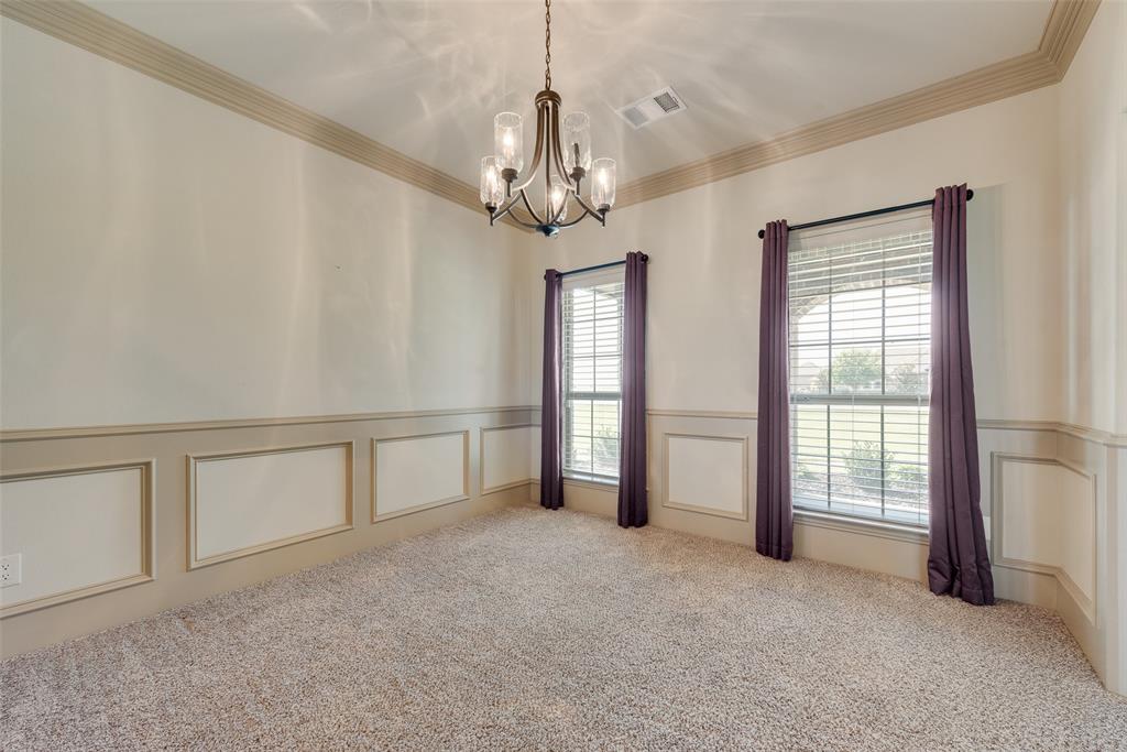 Terrell, Texas, 75160, United States, 4 Bedrooms Bedrooms, ,3 BathroomsBathrooms,Residential,For Sale,1978640