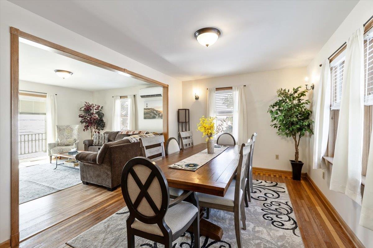 St. Albans Town, Vermont, 05478, United States, 4 Bedrooms Bedrooms, ,2 BathroomsBathrooms,Residential,For Sale,2022571