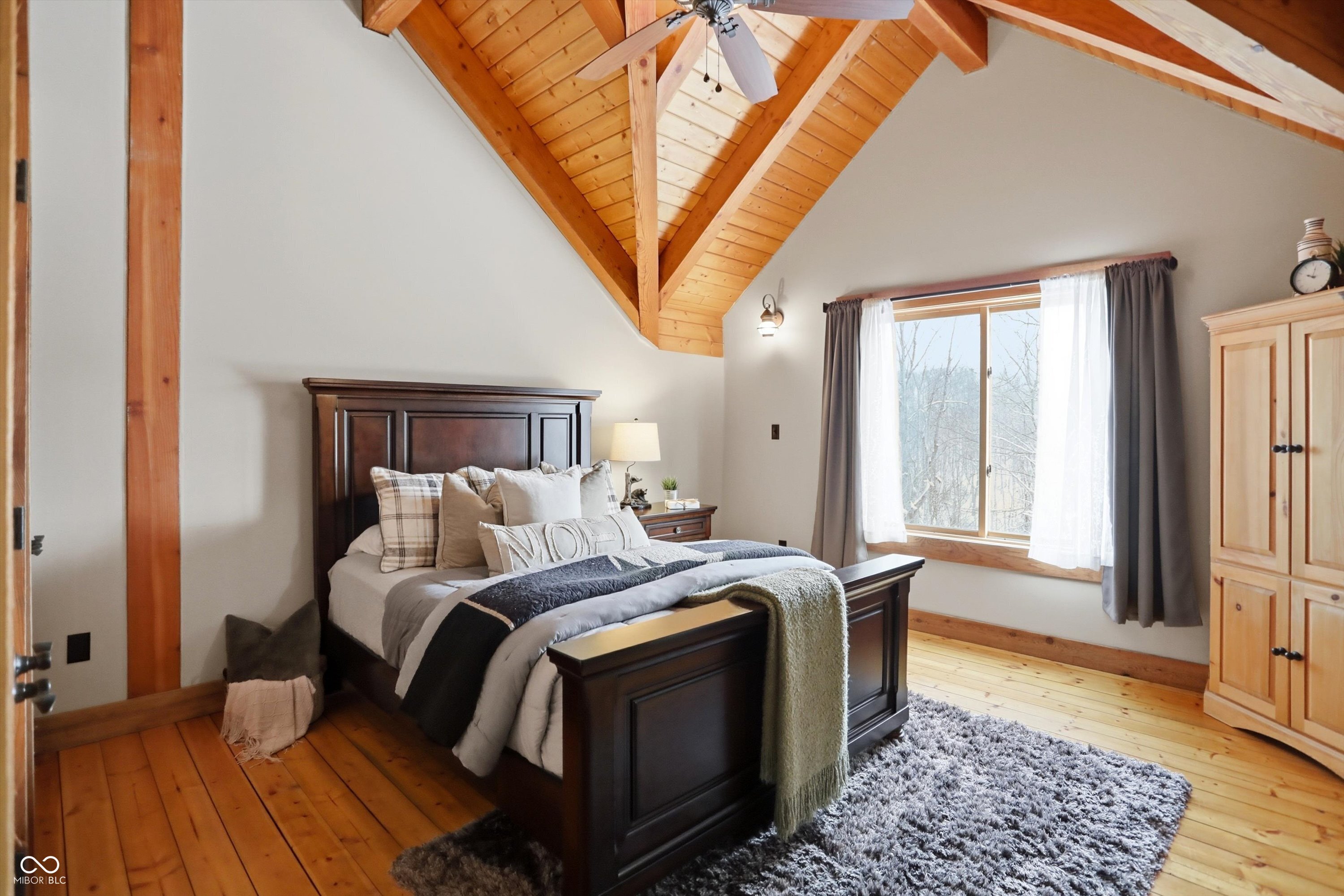 Unionville, Indiana, 47468, United States, 5 Bedrooms Bedrooms, ,5 BathroomsBathrooms,Residential,For Sale,1975333