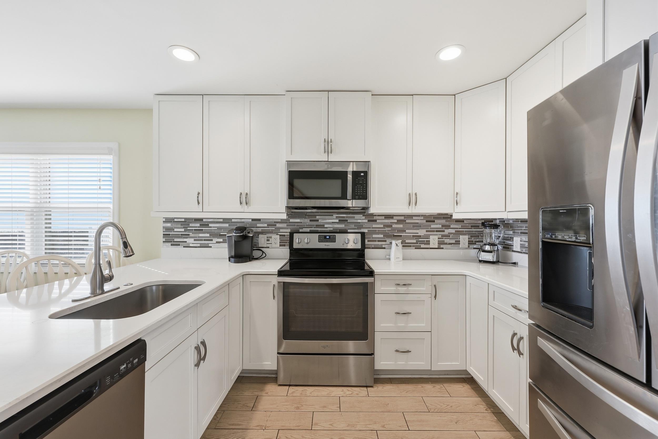 North Myrtle Beach, South Carolina, 29582, United States, 6 Bedrooms Bedrooms, ,4 BathroomsBathrooms,Residential,For Sale,2011670