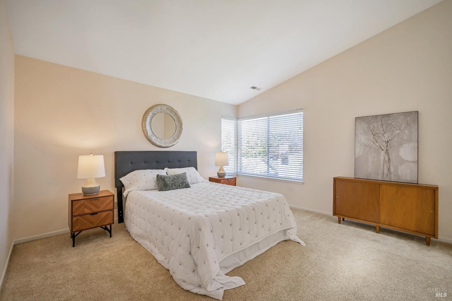 Windsor, California, 95492, United States, 3 Bedrooms Bedrooms, ,3 BathroomsBathrooms,Residential,For Sale,1925439