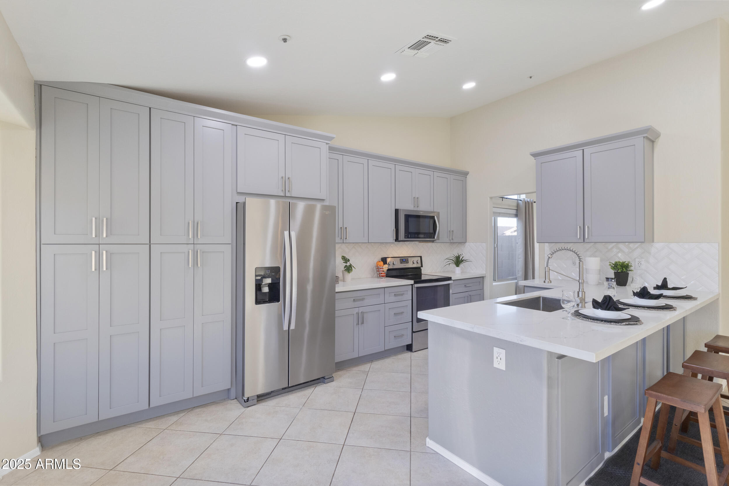 Scottsdale, Arizona, 85260, United States, 4 Bedrooms Bedrooms, ,2 BathroomsBathrooms,Residential,For Sale,1990933