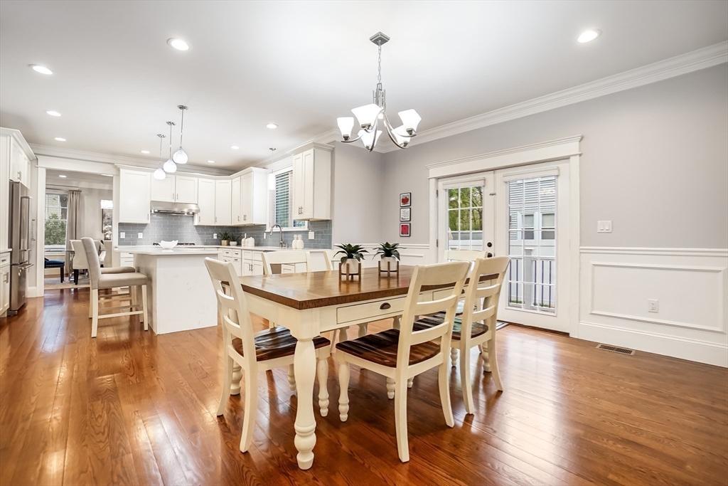 Newton, Massachusetts, 02460, United States, 4 Bedrooms Bedrooms, ,5 BathroomsBathrooms,Residential,For Sale,1929492