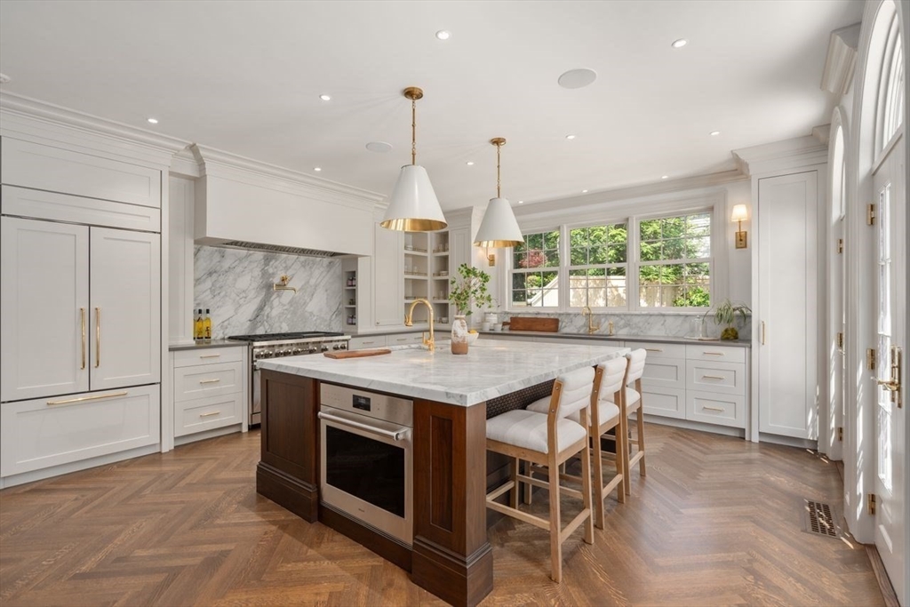 9 The Ledges, Newton, Massachusetts, 02459, United States, 6 Bedrooms Bedrooms, ,10 BathroomsBathrooms,Residential,For Sale,9 The Ledges,1627756