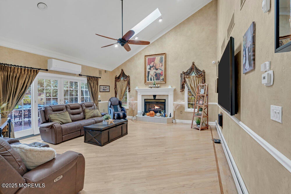 Manalapan, New Jersey, 07726, United States, 5 Bedrooms Bedrooms, ,5 BathroomsBathrooms,Residential,For Sale,1980978