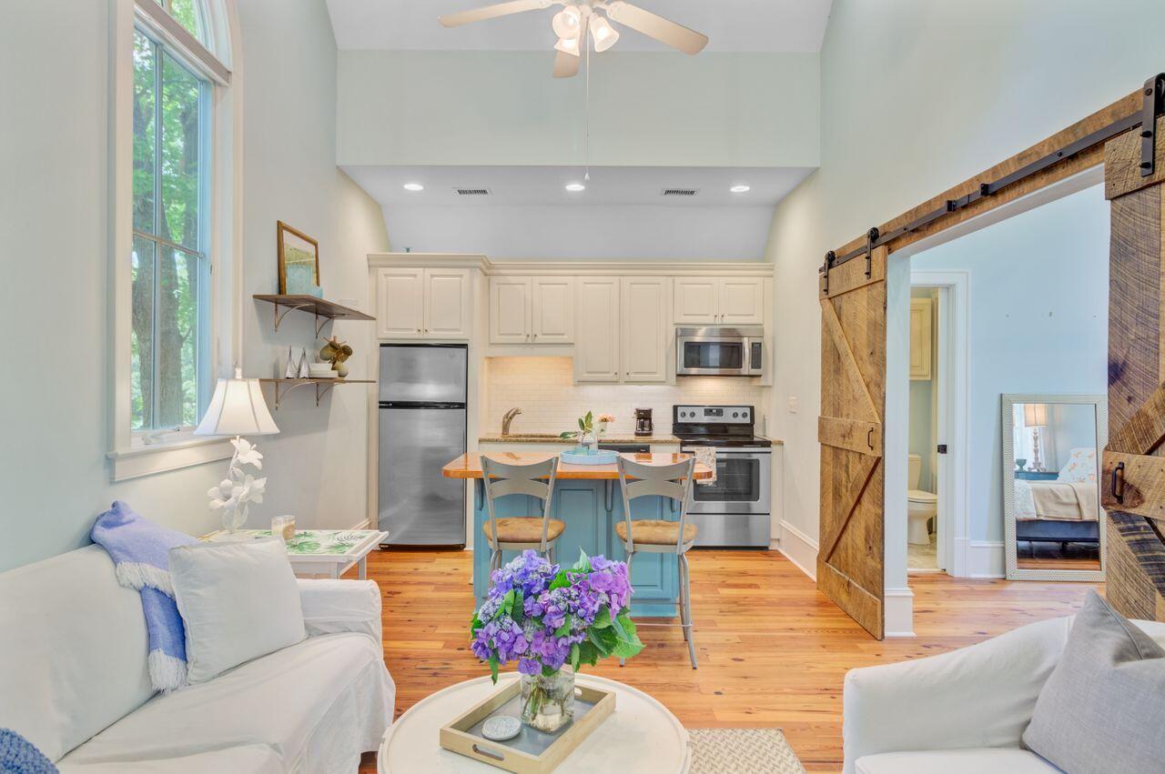 Mount Pleasant, South Carolina, 29464, United States, 5 Bedrooms Bedrooms, ,6 BathroomsBathrooms,Residential,For Sale,1840727